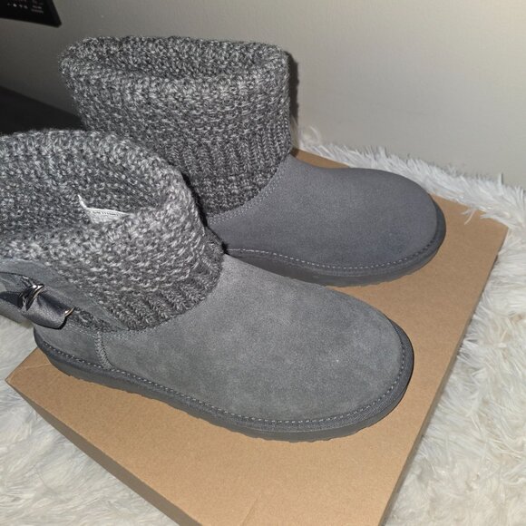 UGG Classic Solene Mini Bootie - Picture 4 of 10